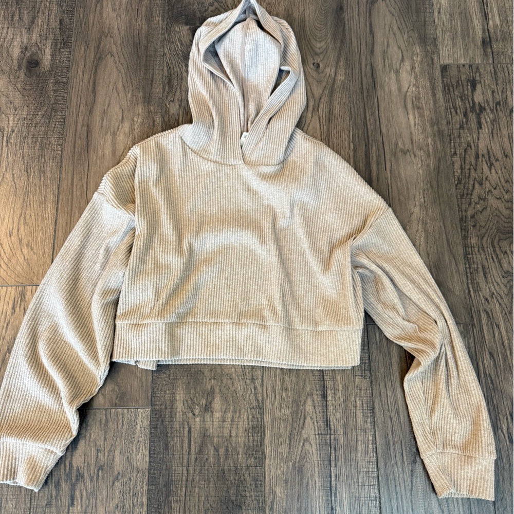 ALO Yoga Cream Cropped Hoodie